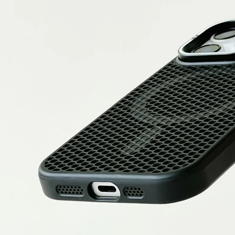 iPhone 15 / Plus / Pro / Pro Max – Magnetische Wabenmuster-Hülle mit Ständer iPhone 15 magnetische Wabenmuster-Schutzhülle mit Ständer – Standfunktion